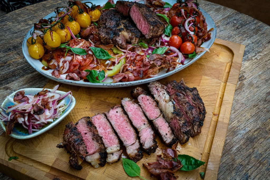 Ribeye met coeur de boeuf tomaten&nbsp;salade